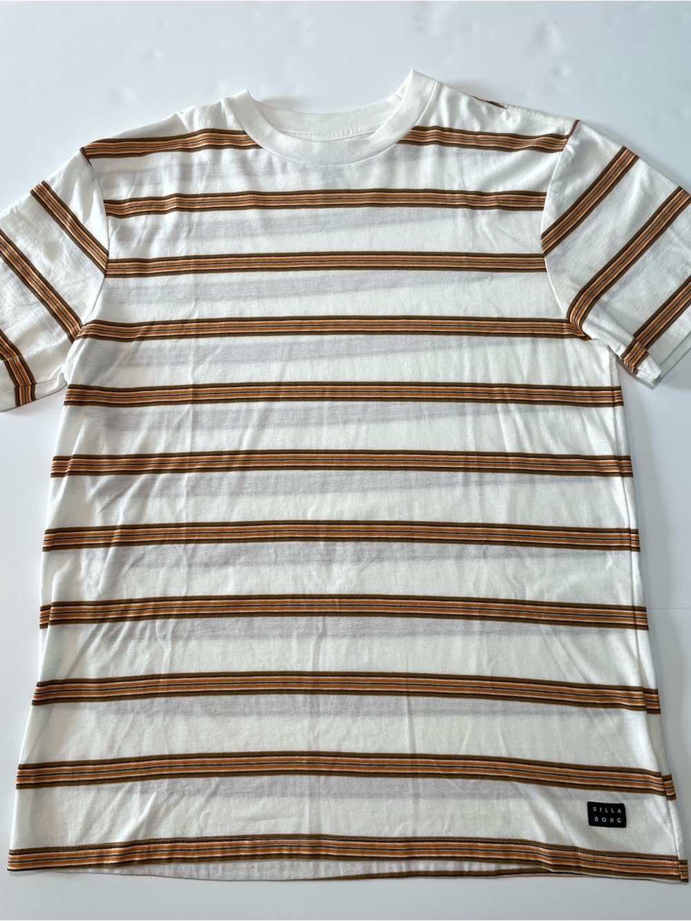 Billabong Men’s White Tee with Brown and Black Stripes XL like new